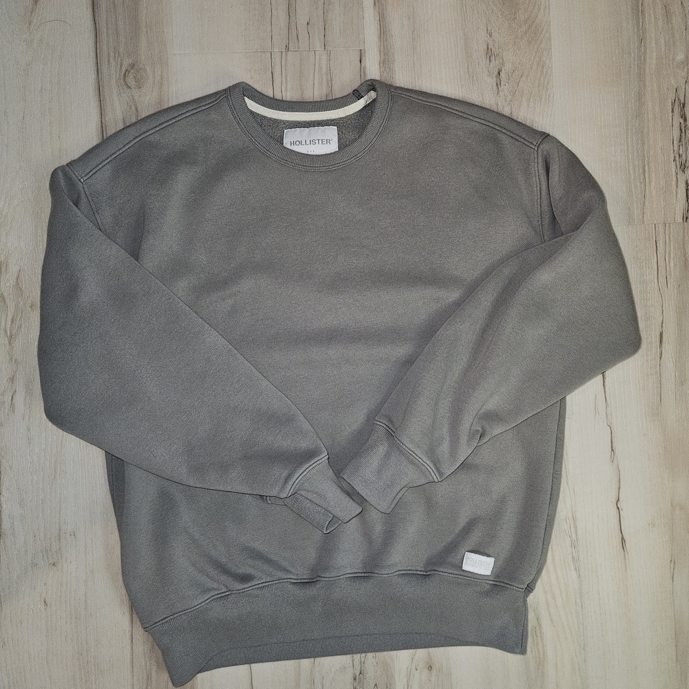Hollister Gray Oversized Crewneck Sweatshirt Small Relaxed Fit Fleece Streetwear - Picture 2 of 9